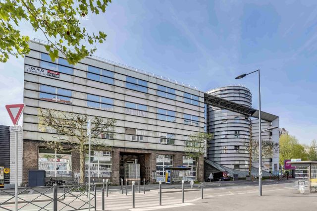 Bureaux à vendre MONTREUIL 490 m²