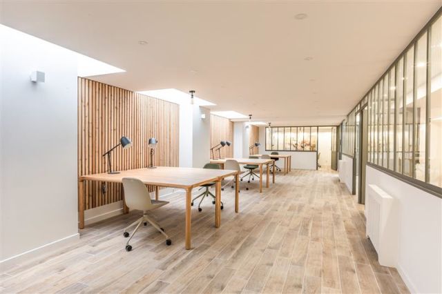 Bureaux à vendre PARIS 10 276 m²