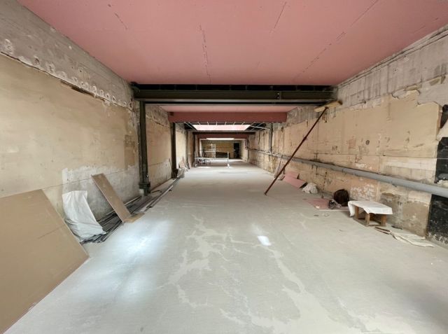 Bureaux à vendre PARIS 18 252 m² - Photo 1