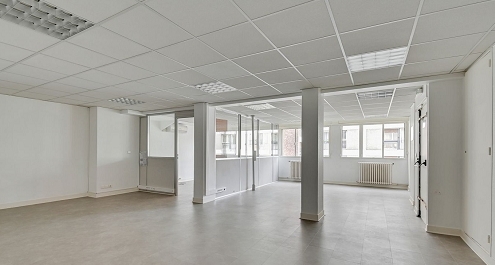 Bureaux à vendre PARIS 15 466 m² - Photo 1