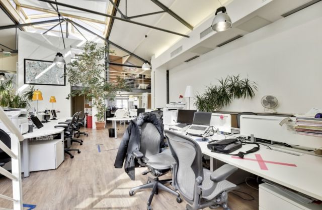 Bureaux à vendre PARIS 14 653 m² - Photo 1
