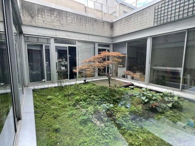 Bureaux à vendre PARIS 14 293 m² - Photo 1