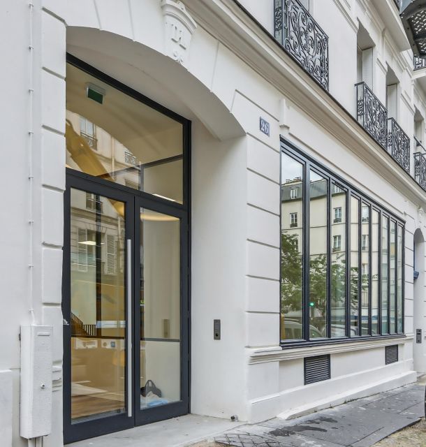 Bureaux à vendre PARIS 10 765 m² - Photo 1
