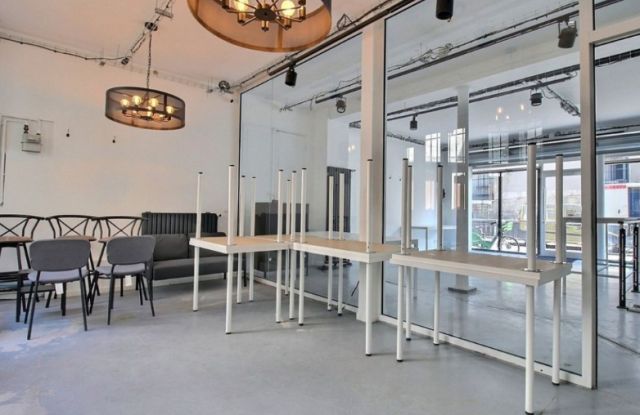 Bureaux à vendre PARIS 10 130 m² - Photo 1