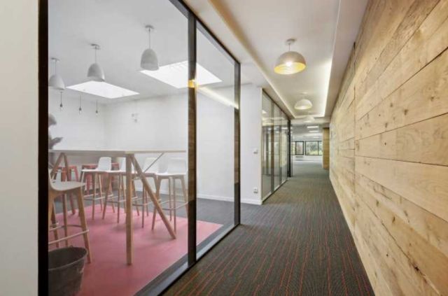 Bureaux à vendre PARIS 17 238 m² - Photo 1