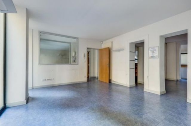Bureaux à vendre PARIS 17 203 m² - Photo 1