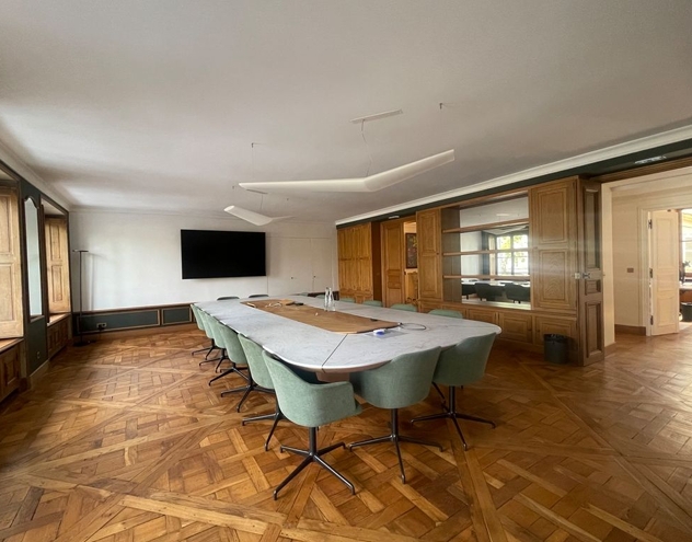 Bureaux à vendre PARIS 07 115 m² - Photo 1