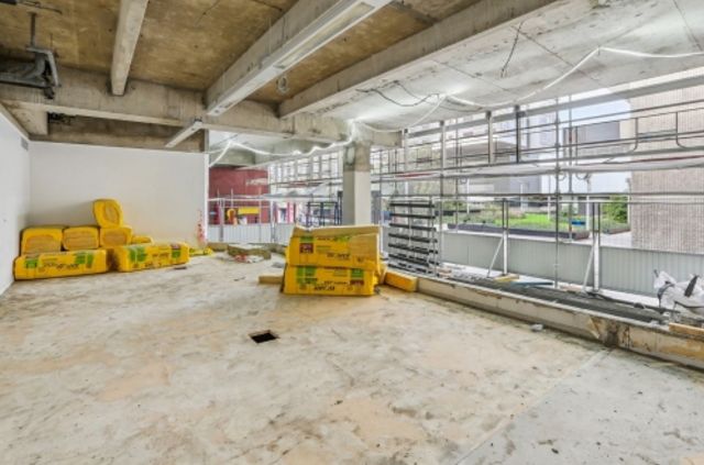 Bureaux à vendre PARIS 15 1086 m² - Photo 1