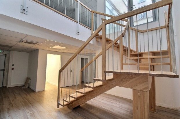 Bureaux à vendre PARIS 15 200 m² - Photo 1