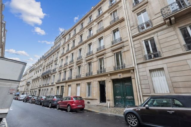 Bureaux à vendre PARIS 08 285 m² - Photo 1