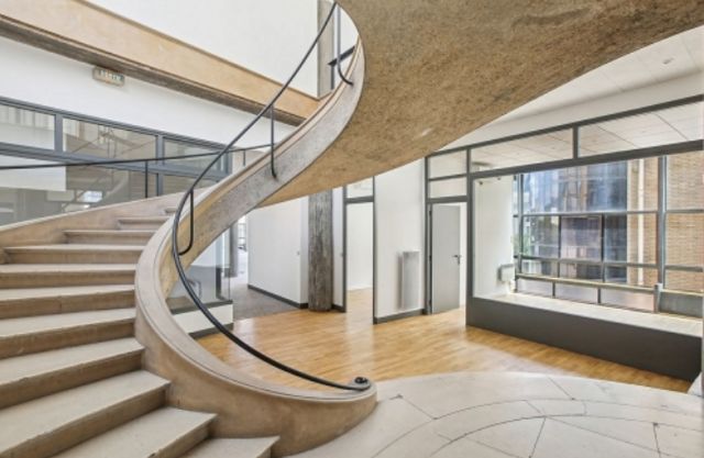 Bureaux à vendre PARIS 16 327 m² - Photo 1