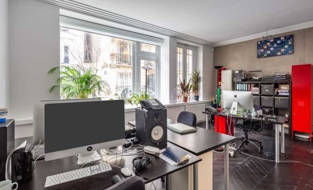 Bureaux à vendre PARIS 16 155 m² - Photo 1