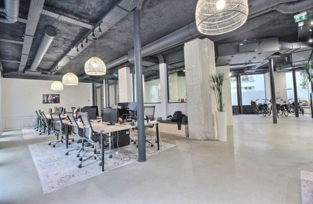 Bureaux à vendre PARIS 10 315 m² - Photo 1