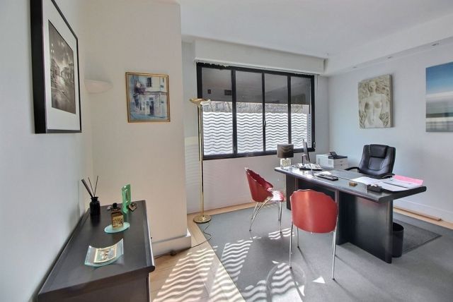 Bureaux à vendre PARIS 16 105 m² - Photo 1