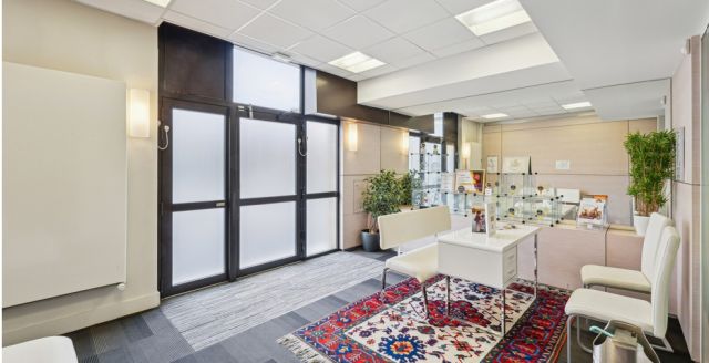 Bureaux à vendre PARIS 17 334 m² - Photo 1