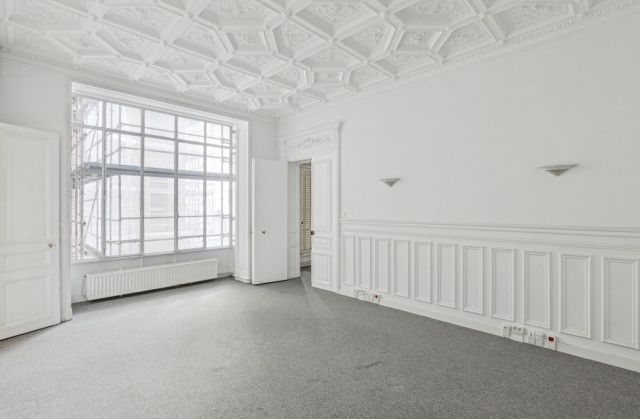 Bureaux à vendre PARIS 16 255 m² - Photo 1