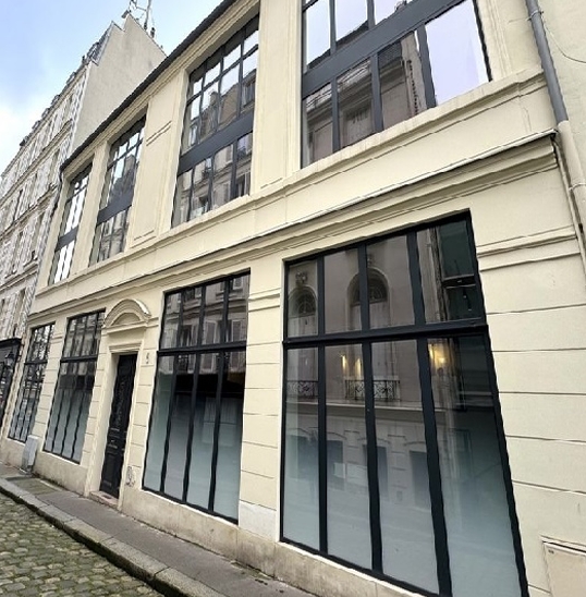 Bureaux à vendre PARIS 08 554 m² - Photo 1