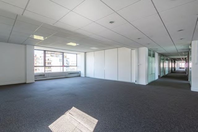 Bureaux à vendre MONTROUGE 2344 m² - Photo 2