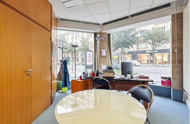 Bureaux à vendre PARIS 15 303 m² - Photo 2