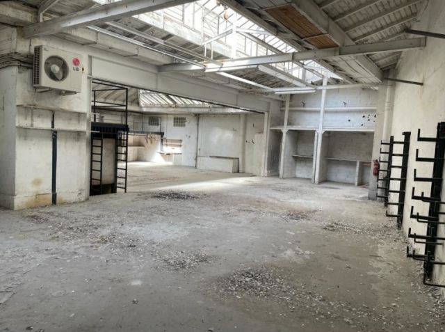 Bureaux à vendre PARIS 12 637 m² - Photo 2