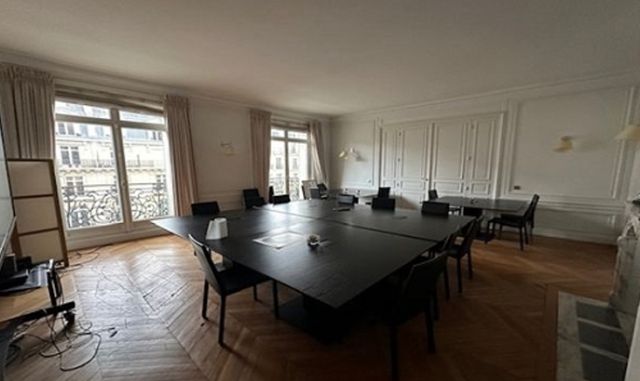 Bureaux à vendre PARIS 07 306 m² - Photo 2