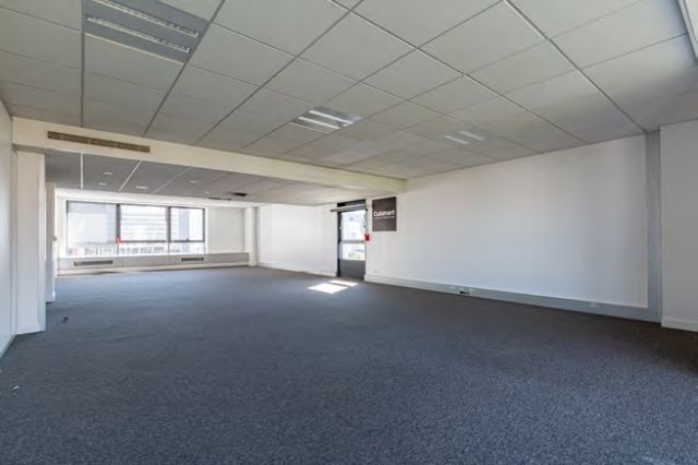 Bureaux à vendre MONTROUGE 2344 m² - Photo 3