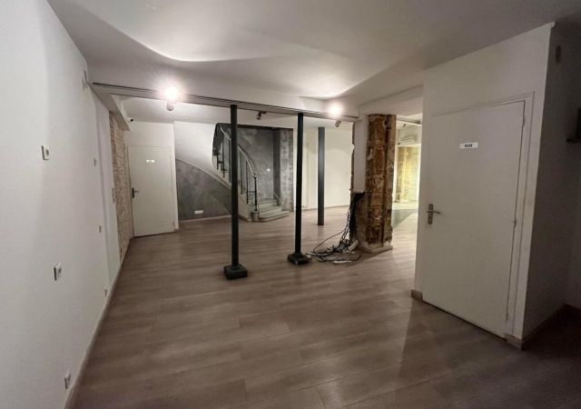 Bureaux à vendre PARIS 01 157 m² - Photo 3