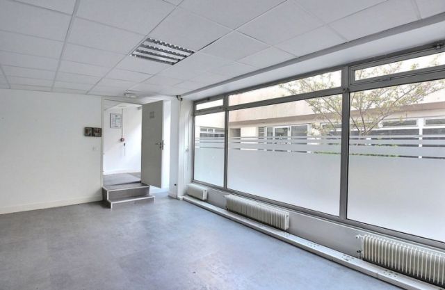 Bureaux à vendre PARIS 20 255 m² - Photo 3