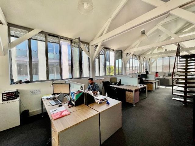 Bureaux à vendre MONTREUIL 975 m² - Photo 3