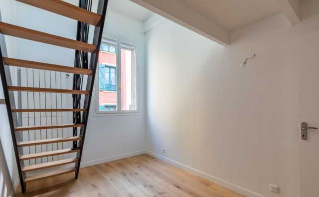 Bureaux à vendre PARIS 20 189 m² - Photo 3