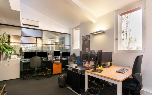 Bureaux à vendre LEVALLOIS-PERRET 572 m² - Photo 3