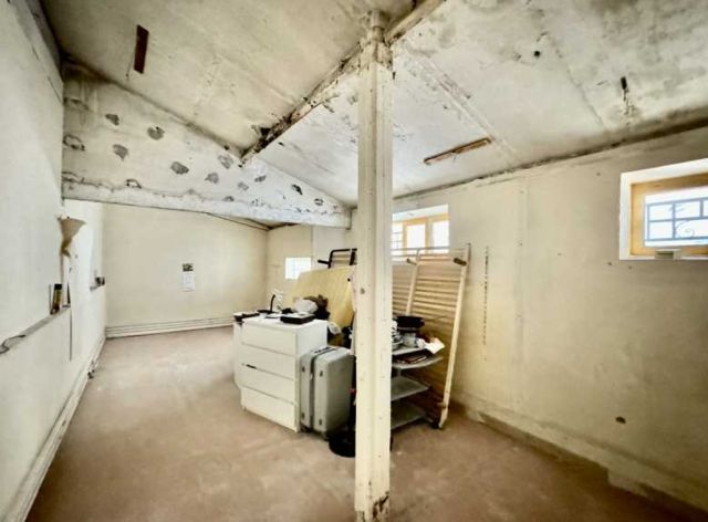 Bureaux à vendre PARIS 18 210 m² - Photo 3