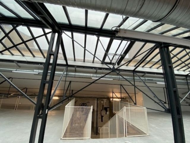Bureaux à vendre MONTREUIL 623 m² - Photo 4