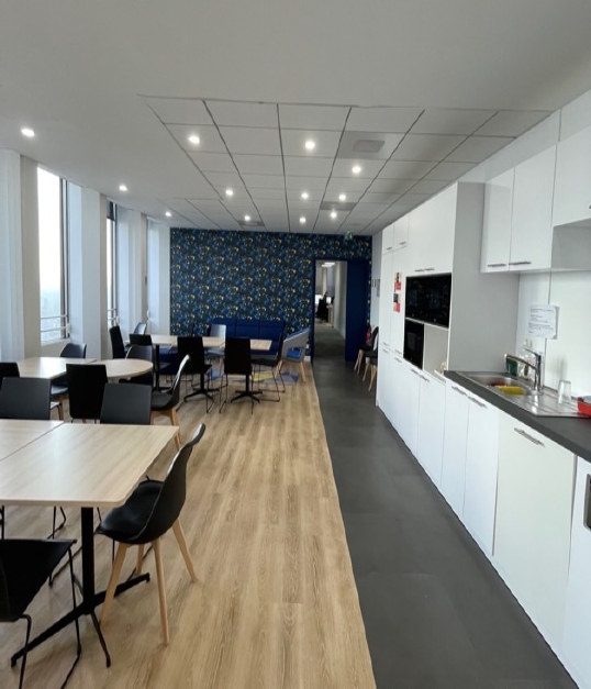 Bureaux à vendre PUTEAUX 12144 m² - Photo 4