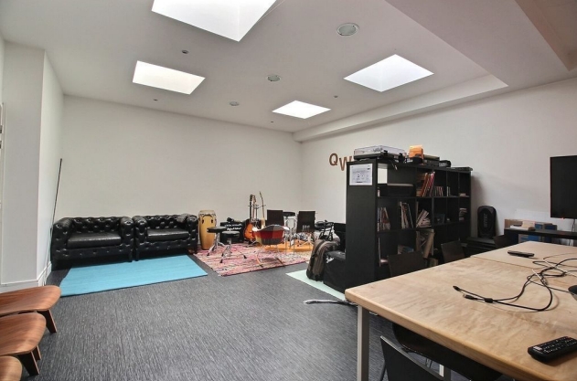 Bureaux à vendre PARIS 18 213 m² - Photo 4