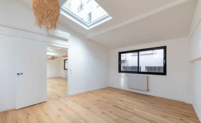 Bureaux à vendre PARIS 20 189 m² - Photo 4