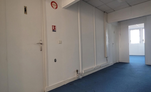 Bureaux à vendre NEUILLY-SUR-SEINE 155 m² - Photo 4