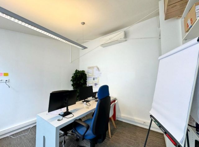 Bureaux à vendre PARIS 15 213 m² - Photo 5