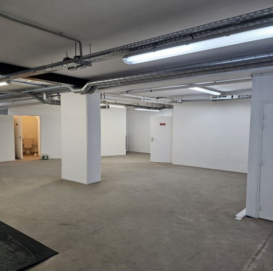 Bureaux à vendre PARIS 18 369 m² - Photo 5